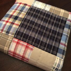 Nautica Queen/Full Quilt & 2 Standard Pillow Shams